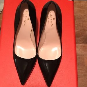Kate Spade Licorice parent leather pumps!